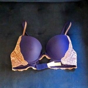GREAT CONDITION VICTORIA SECRET DREAM ANGELS PUSH-UP PIGEONNANT SZ 36B